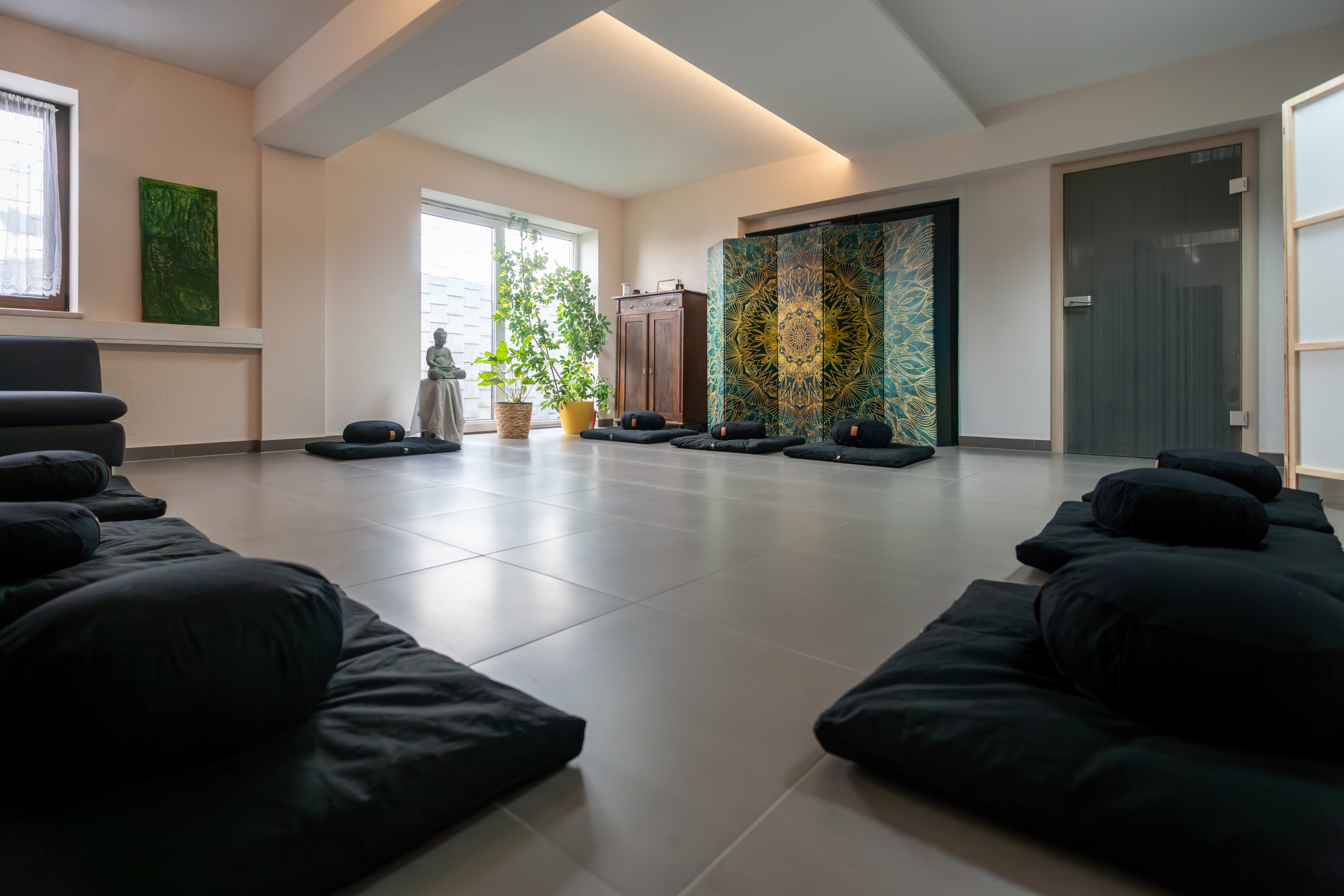 Innenansicht des Meditationsstudios in Steinheid